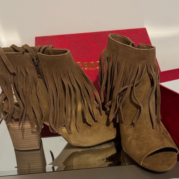 Carlos by Carlos Santana Tan Suede Fringe Peep-Toe Block Heel Boots - Picture 3 of 6